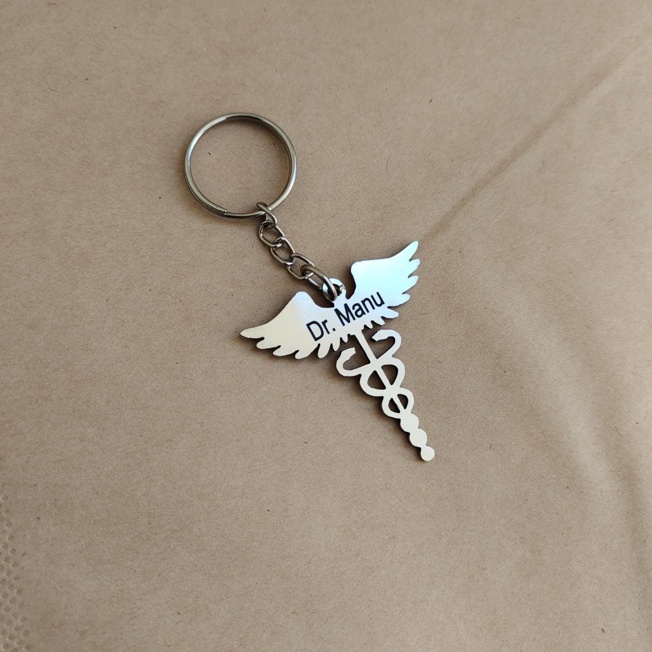 Custom keychain with Photo Gifts | Giftify